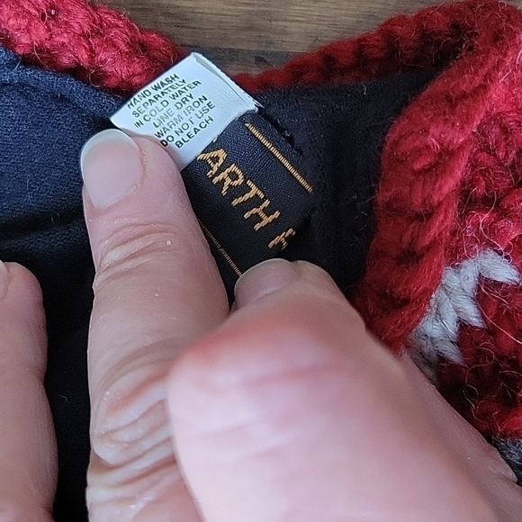 Wool Nordic Handknit Unisex Made in Nepal Red White Gray Winter Hat Tassels New - Picture 5 of 11